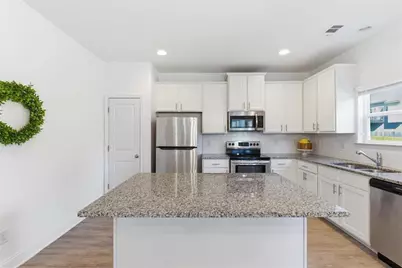 176 Village Way SW, Calhoun, GA 30701 - Photo 17