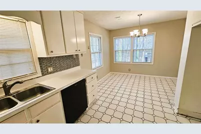 2172 Nancy Way, Loganville, GA 30052 - Photo 7