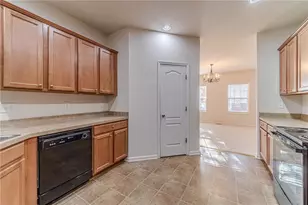 2667 Cedar Dr, Lawrenceville, GA 30043 - Photo 7