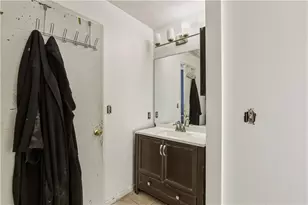 6305 Emerald Pointe Cir, Atlanta, GA 30349 - Photo 23