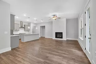 127 Crimson Feather Dr, Jefferson, GA 30549 - Photo 17