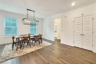 1160 Kendron Ln, Atlanta, GA 30329 - Photo 9