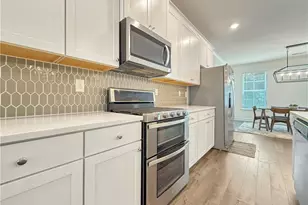 1160 Kendron Ln, Atlanta, GA 30329 - Photo 5