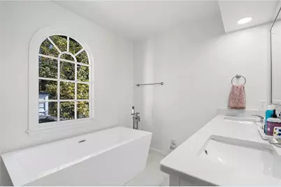 2373 Virginia Place NE, Atlanta, GA 30305 - Photo 19