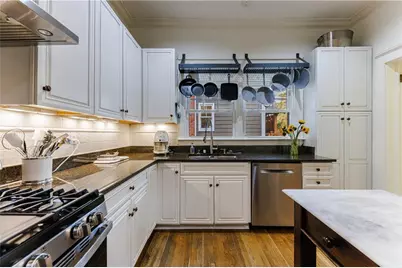 654 Cresthill Avenue NE, Atlanta, GA 30306 - Photo 17