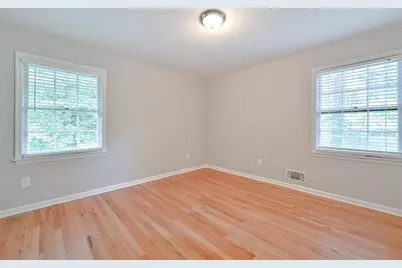 4377 Vintage Lane, Dunwoody, GA 30338 - Photo 23