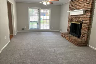 4377 Vintage Ln, Dunwoody, GA 30338 - Photo 13