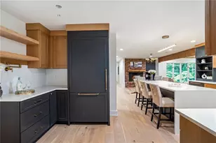 4955 Powers Ferry Rd, Sandy Springs, GA 30327 - Photo 19