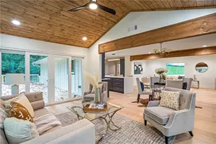 4955 Powers Ferry Rd, Sandy Springs, GA 30327 - Photo 17