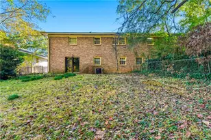 1961 Valley Ridge Dr SW, Atlanta, GA 30331 - Photo 19