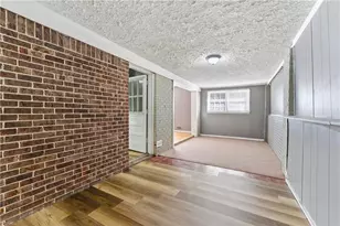 1961 Valley Ridge Dr SW, Atlanta, GA 30331 - Photo 5