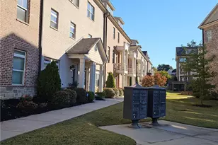 1212 Stone Castle Cir, Smyrna, GA 30080 - Photo 37