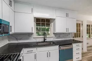 608 Pamela Ct, Lawrenceville, GA 30044 - Photo 9