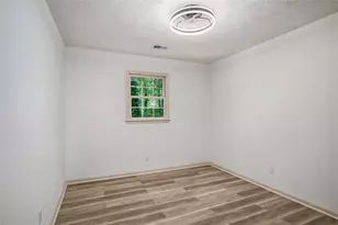 608 Pamela Ct, Lawrenceville, GA 30044 - Photo 17