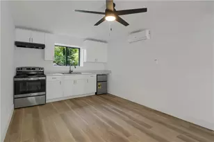 3486 Centerville Ln, Snellville, GA 30039 - Photo 17