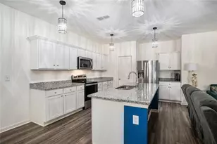 609 Bentwater Wy, Hoschton, GA 30548 - Photo 9