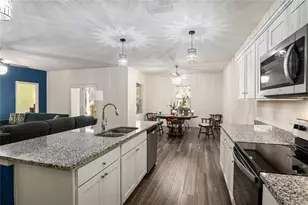 609 Bentwater Wy, Hoschton, GA 30548 - Photo 7