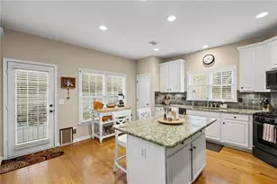 8035 Sandorn Dr, Roswell, GA 30075 - Photo 15