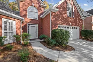 8035 Sandorn Dr, Roswell, GA 30075 - Photo 3