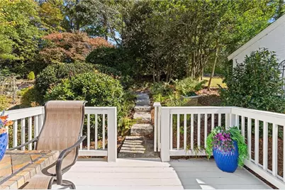 561 Peachtree Battle Avenue NW, Atlanta, GA 30305 - Photo 31