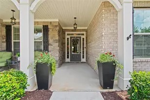 6725 Sweet Cherry Ln, Cumming, GA 30040 - Photo 3