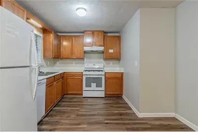 2045 Scarbrough Drive, Stone Mountain, GA 30088 - Photo 11