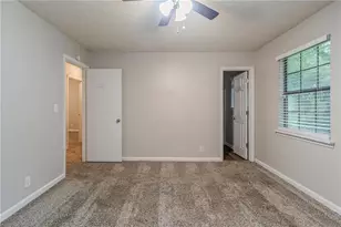 2045 Scarbrough Dr, Stone Mountain, GA 30088 - Photo 21