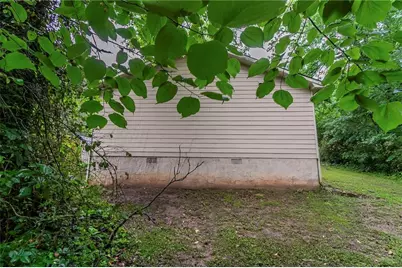 2045 Scarbrough Drive, Stone Mountain, GA 30088 - Photo 23