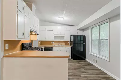 2218 Lowtrail Court, Lithonia, GA 30058 - Photo 7