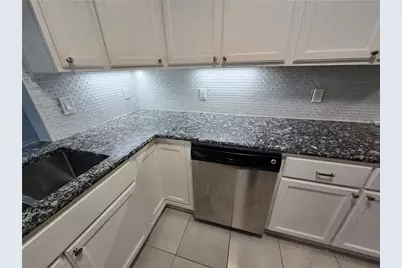 60 Lamsden Lane NW, Atlanta, GA 30327 - Photo 7