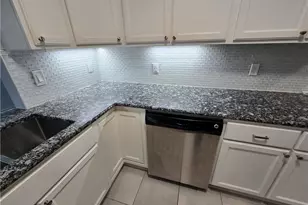 60 Lamsden Ln NW, Atlanta, GA 30327 - Photo 7