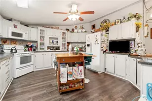 99 James Dr, Hampton, GA 30228 - Photo 9