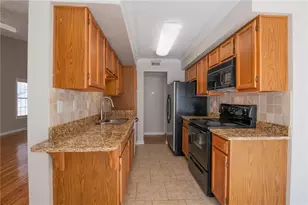 816 Glenleaf Dr, Peachtree Corners, GA 30092 - Photo 11