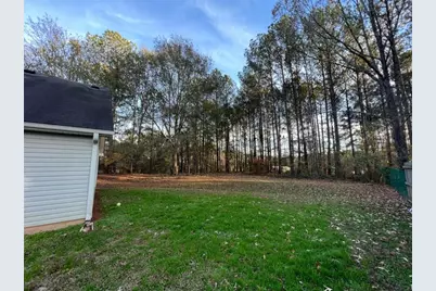 17 Carey Court, Grantville, GA 30220 - Photo 9