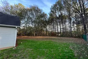 17 Carey Ct, Grantville, GA 30220 - Photo 9