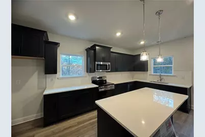 626 Walnut Creek Parkway, Pendergrass, GA 30567 - Photo 5