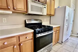 658 Kenridge Dr, Suwanee, GA 30024 - Photo 13