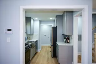 1679 Emerald Ave SW, Atlanta, GA 30310 - Photo 17