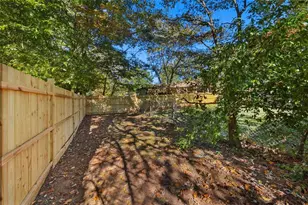 1416 Woodland Hills Dr NE, Atlanta, GA 30324 - Photo 7