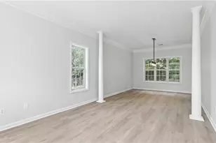 818 Pond View Ct, Sugar Hill, GA 30518 - Photo 9