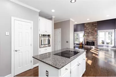 11925 Stradford Wood, Roswell, GA 30076 - Photo 7