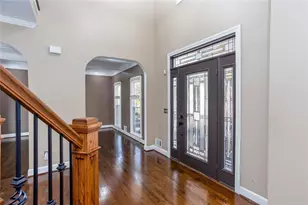 11925 Stradford Wood, Roswell, GA 30076 - Photo 3