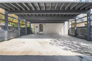 25 Forrest Pl, Atlanta, GA 30328 - Photo 3