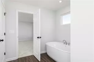 1310 Jordan Brook Dr, Lawrenceville, GA 30043 - Photo 5