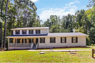 145 Huntcliff Court, Fayetteville, GA 30214 - Photo 1