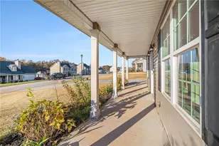 4149 Meadow Point Dr, Gillsville, GA 30543 - Photo 5