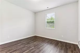 5530 Mirror Lake Dr, Cumming, GA 30028 - Photo 5