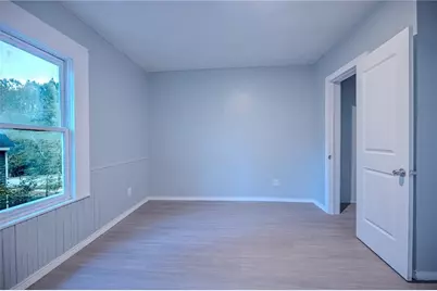 339 Main Street, Griffin, GA 30223 - Photo 13