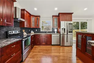 10405 Meadow Crest Ln, Alpharetta, GA 30022 - Photo 15