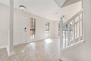 2001 Hunters Cove Dr, Lawrenceville, GA 30044 - Photo 5